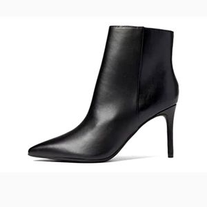 SOLD!! NEW!! NINE WEST GURLY BOOT SIZE 9M